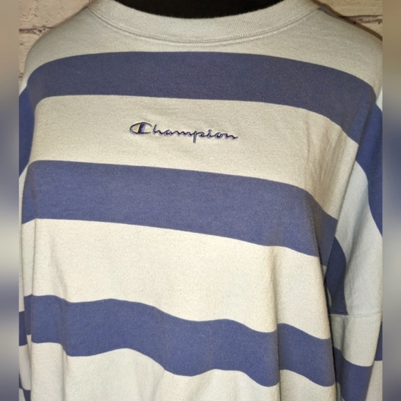 CHAMPION Cropped Oversized Sweater - Picture 5 of 13